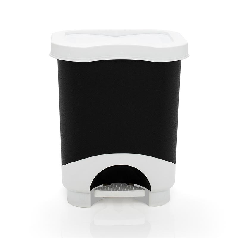 BOTE CON PEDAL NEGRO DE 8 L - 1465N